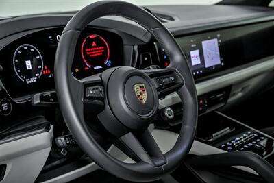 2024 Porsche Cayenne S Coupe   - Photo 26 - Joliet, IL 60435