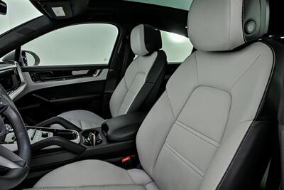2024 Porsche Cayenne S Coupe   - Photo 23 - Joliet, IL 60435