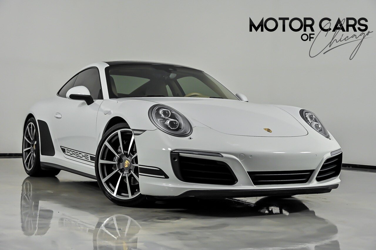 2017 Porsche 911 Carrera 4 Coupe's photo