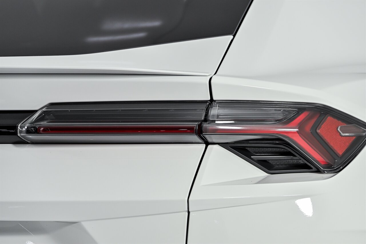 2024 Lamborghini Urus S - Photo 15