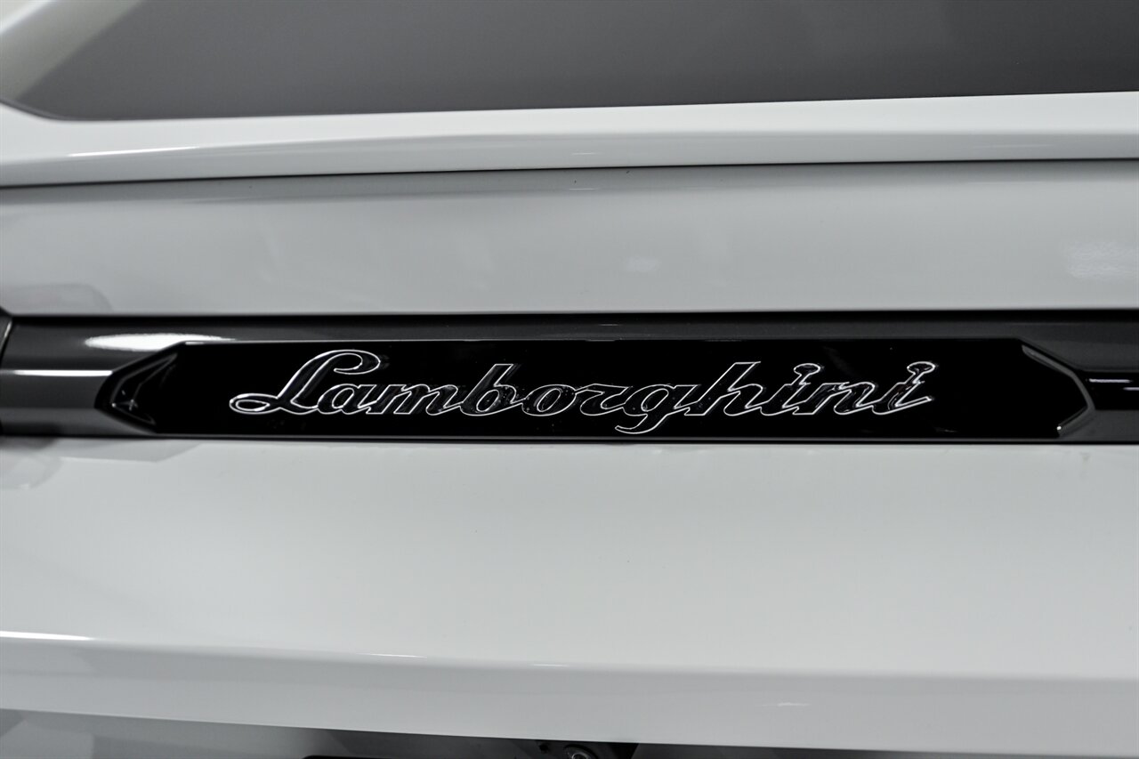 2024 Lamborghini Urus S - Photo 14