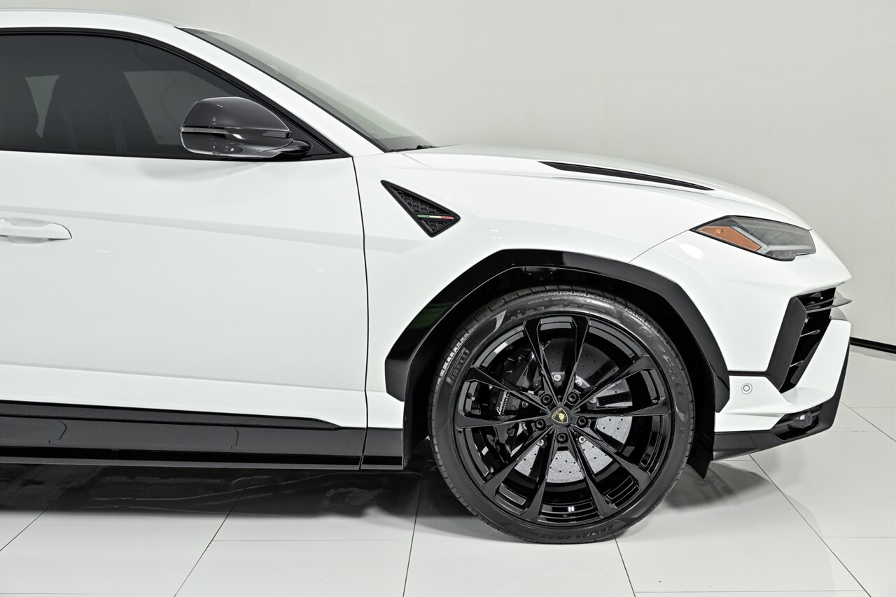 2024 Lamborghini Urus S - Photo 19