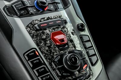 2015 Lamborghini Aventador LP 700-4-ROADSTER!   - Photo 35 - Joliet, IL 60435