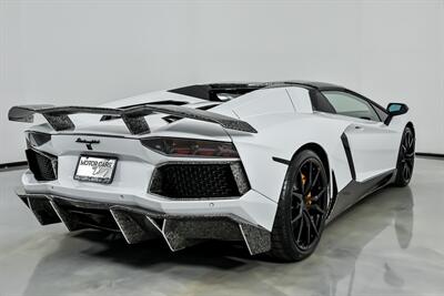 2015 Lamborghini Aventador LP 700-4-ROADSTER!   - Photo 13 - Joliet, IL 60435