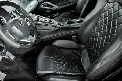 2015 Lamborghini Aventador LP 700-4-ROADSTER!   - Photo 26 - Joliet, IL 60435