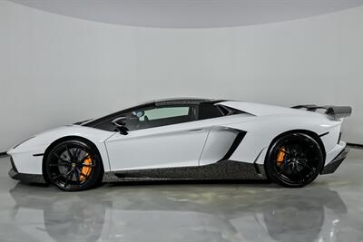 2015 Lamborghini Aventador LP 700-4-ROADSTER!   - Photo 9 - Joliet, IL 60435