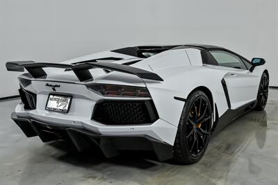 2015 Lamborghini Aventador LP 700-4-ROADSTER!   - Photo 12 - Joliet, IL 60435