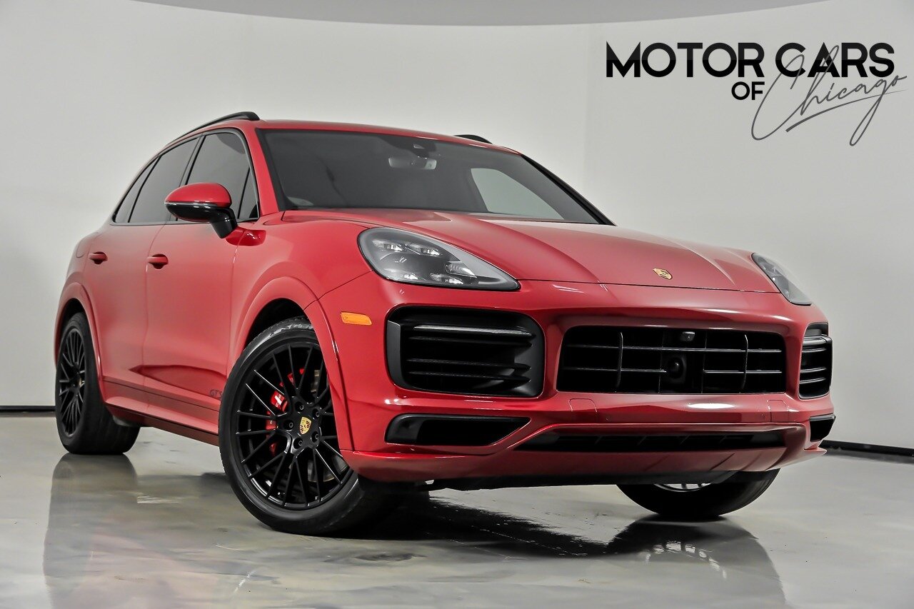 2023 Porsche Cayenne GTS's photo