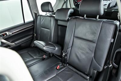 2015 Lexus GX 460   - Photo 24 - Joliet, IL 60435