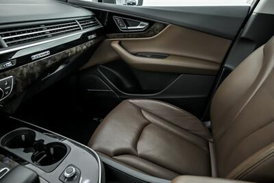 2019 Audi Q7 quattro Prestige 55 TFSI - Photo 40 - Joliet, IL 60435