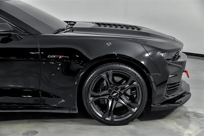 2023 Chevrolet Camaro LT1   - Photo 15 - Joliet, IL 60435