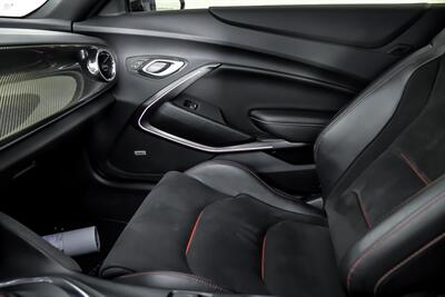 2023 Chevrolet Camaro LT1   - Photo 37 - Joliet, IL 60435
