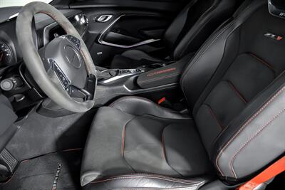 2023 Chevrolet Camaro LT1   - Photo 21 - Joliet, IL 60435