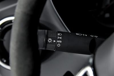 2023 Chevrolet Camaro LT1   - Photo 28 - Joliet, IL 60435