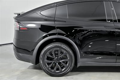 2022 Tesla Model X Plaid   - Photo 12 - Joliet, IL 60435