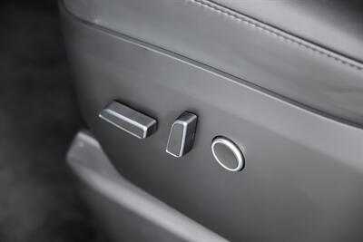 2022 Tesla Model X Plaid   - Photo 24 - Joliet, IL 60435