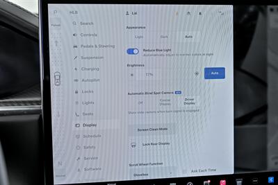 2022 Tesla Model X Plaid   - Photo 39 - Joliet, IL 60435