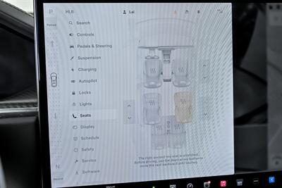 2022 Tesla Model X Plaid   - Photo 38 - Joliet, IL 60435