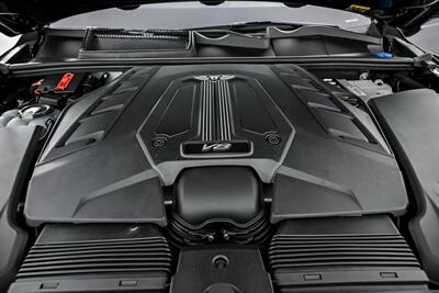 2020 Bentley Bentayga Design Edition   - Photo 16 - Joliet, IL 60435