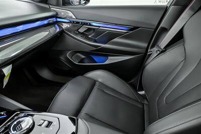 2025 BMW M5 -OVER $40K MODS-LOWERED & WHEELS-TUNE & EXHUAST   - Photo 36 - Joliet, IL 60435