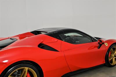 2022 Ferrari SF90 Spider - Photo 20 - Joliet, IL 60435
