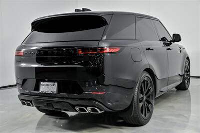 2025 Land Rover Range Rover Sport P530 Dynamic SE-MASSIVE $133K MSRP-LOADED!   - Photo 12 - Joliet, IL 60435