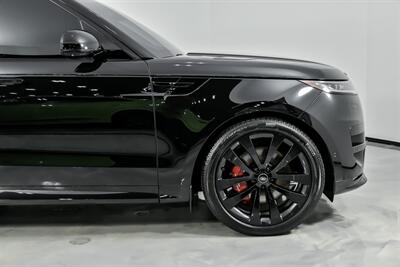2025 Land Rover Range Rover Sport P530 Dynamic SE-MASSIVE $133K MSRP-LOADED!   - Photo 15 - Joliet, IL 60435