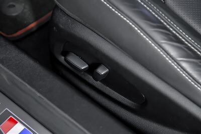 2020 Chevrolet Camaro SS   - Photo 26 - Joliet, IL 60435