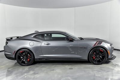 2020 Chevrolet Camaro SS   - Photo 14 - Joliet, IL 60435