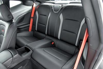 2020 Chevrolet Camaro SS   - Photo 24 - Joliet, IL 60435