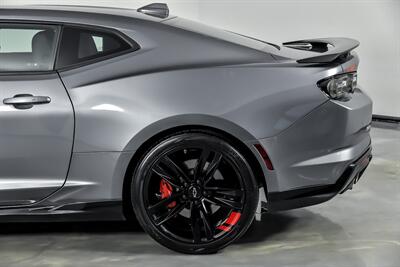 2020 Chevrolet Camaro SS   - Photo 9 - Joliet, IL 60435