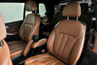 2023 BMW X7 xDrive40i   - Photo 23 - Joliet, IL 60435