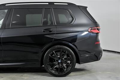 2023 BMW X7 xDrive40i   - Photo 9 - Joliet, IL 60435