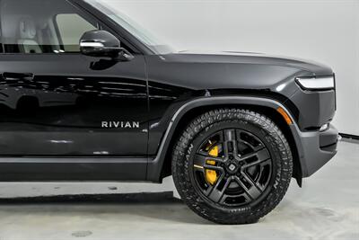 2023 Rivian R1S Adventure   - Photo 15 - Joliet, IL 60435