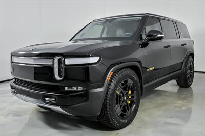 2023 Rivian R1S Adventure   - Photo 6 - Joliet, IL 60435