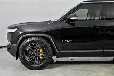 2023 Rivian R1S Adventure   - Photo 7 - Joliet, IL 60435
