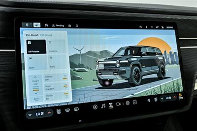 2023 Rivian R1S Adventure   - Photo 39 - Joliet, IL 60435