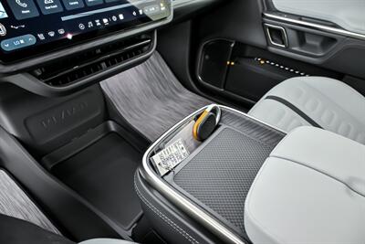 2023 Rivian R1S Adventure   - Photo 42 - Joliet, IL 60435