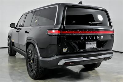 2023 Rivian R1S Adventure   - Photo 10 - Joliet, IL 60435