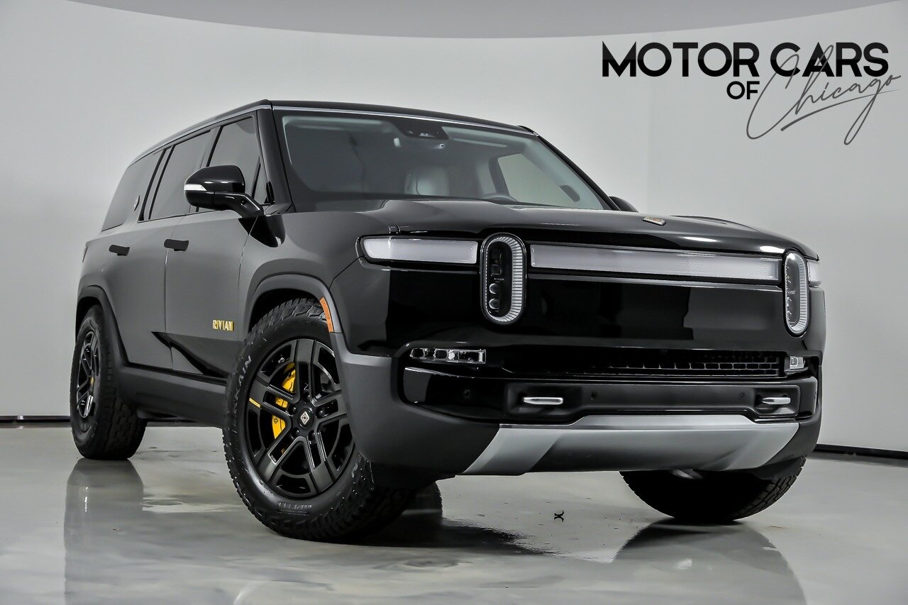 2023 Rivian R1S Adventure   - Photo 1 - Joliet, IL 60435
