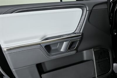 2023 Rivian R1S Adventure   - Photo 18 - Joliet, IL 60435