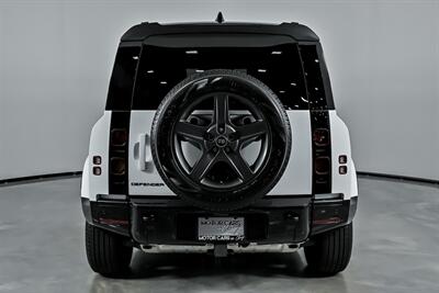 2024 Land Rover Defender 110 P400 X-Dynamic SE   - Photo 11 - Joliet, IL 60435