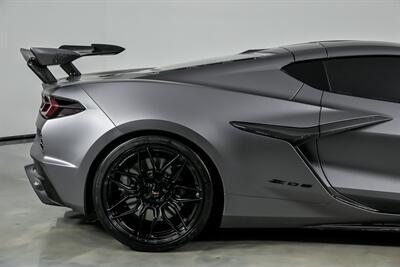 2023 Chevrolet Corvette Z06 3LZ-FRESH SATIN WRAP   - Photo 13 - Joliet, IL 60435