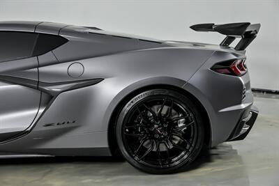 2023 Chevrolet Corvette Z06 3LZ-FRESH SATIN WRAP   - Photo 9 - Joliet, IL 60435