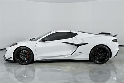 2024 Chevrolet Corvette Z06   - Photo 8 - Joliet, IL 60435