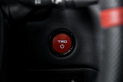 2025 Toyota Sequoia TRD Pro   - Photo 32 - Joliet, IL 60435