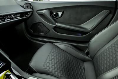 2022 Lamborghini Huracan EVO-RARE FLUO CAPSULE!   - Photo 38 - Joliet, IL 60435