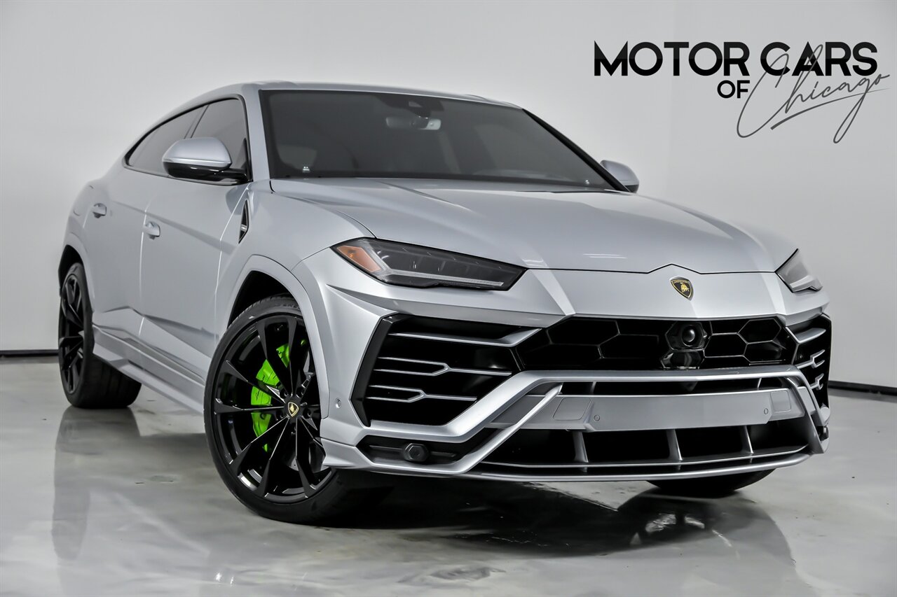2022 Lamborghini Urus Base's photo