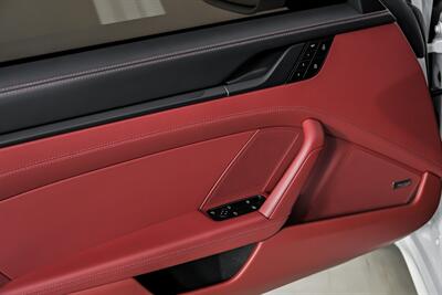2023 Porsche 911 Targa 4 GTS   - Photo 17 - Joliet, IL 60435