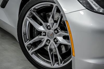 2016 Chevrolet Corvette Stingray Z51   - Photo 4 - Joliet, IL 60435